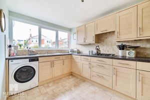 Photo 21- click for photo gallery